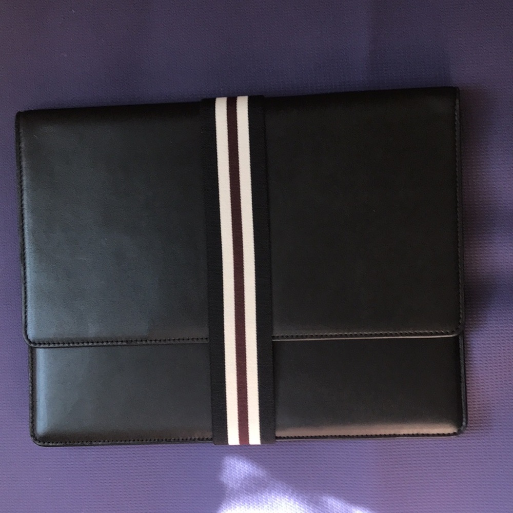 THEORY LEATHER IPOD CASE WITH FABRIC